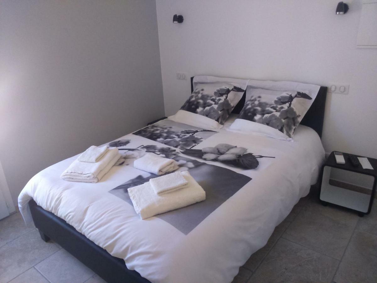 Le Jasmin Bed & Breakfast Montagnac  Exterior foto